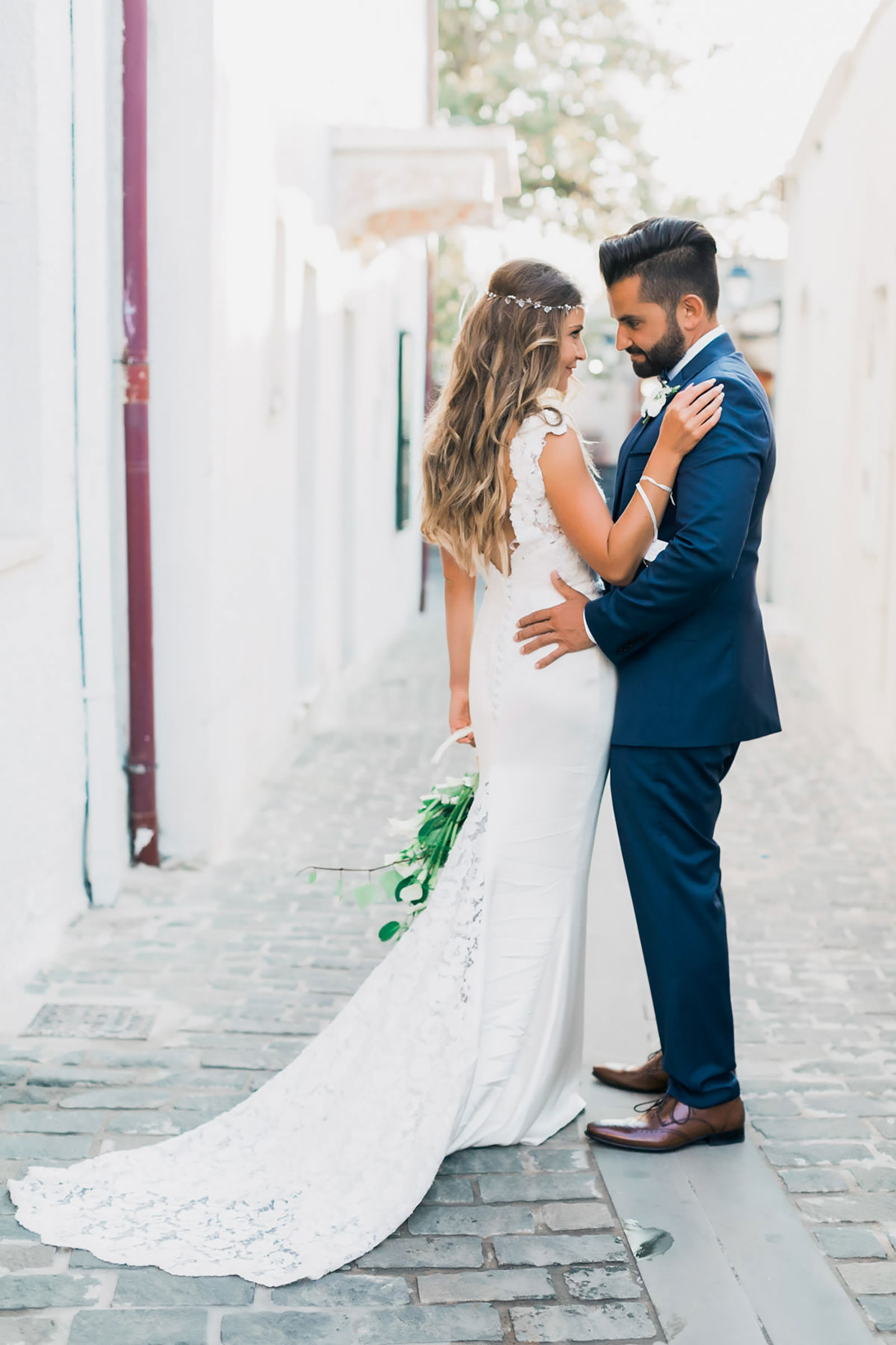 How to plan your wedding in Crete in 10 steps