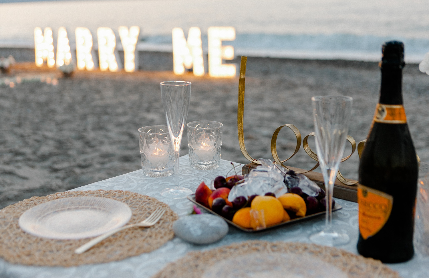 Crete marriage proposal on the beach
