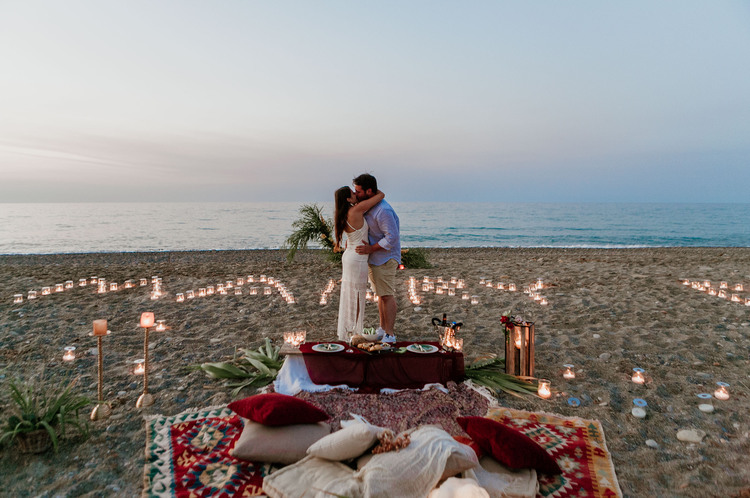 MARRY ME – candles proposal in Chania
